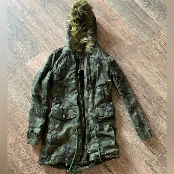 Super cozy faux fur camo jacket - Picture 6 of 9